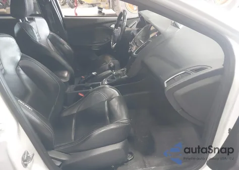 2018 Ford Focus St from USA, damaged, VIN 1FADP3L90JL247145